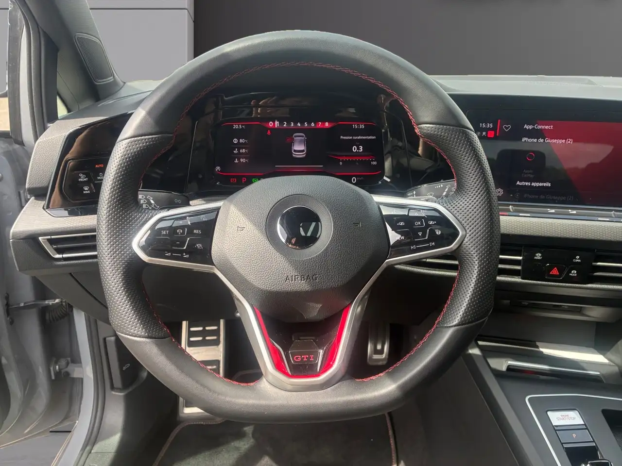 Volkswagen Golf GTI - 11