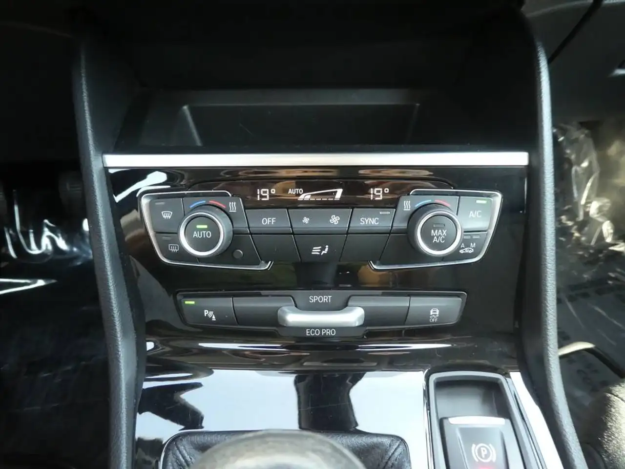 BMW 216 - 10