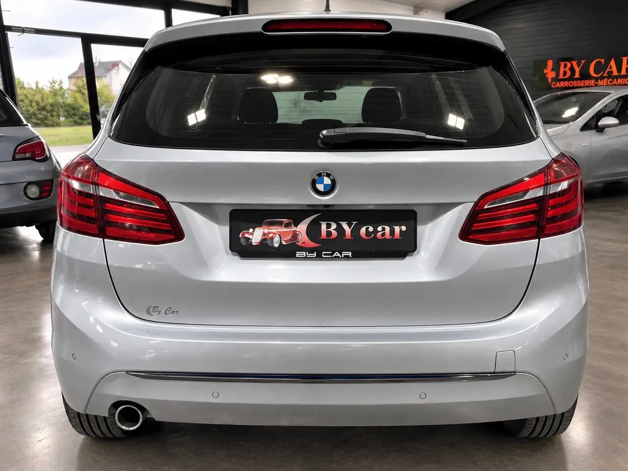 BMW 218 - 6