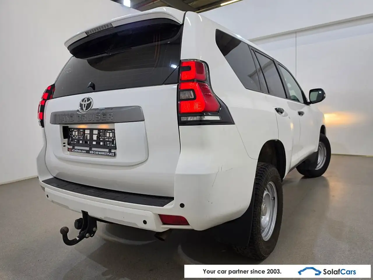 Toyota Land Cruiser - 4