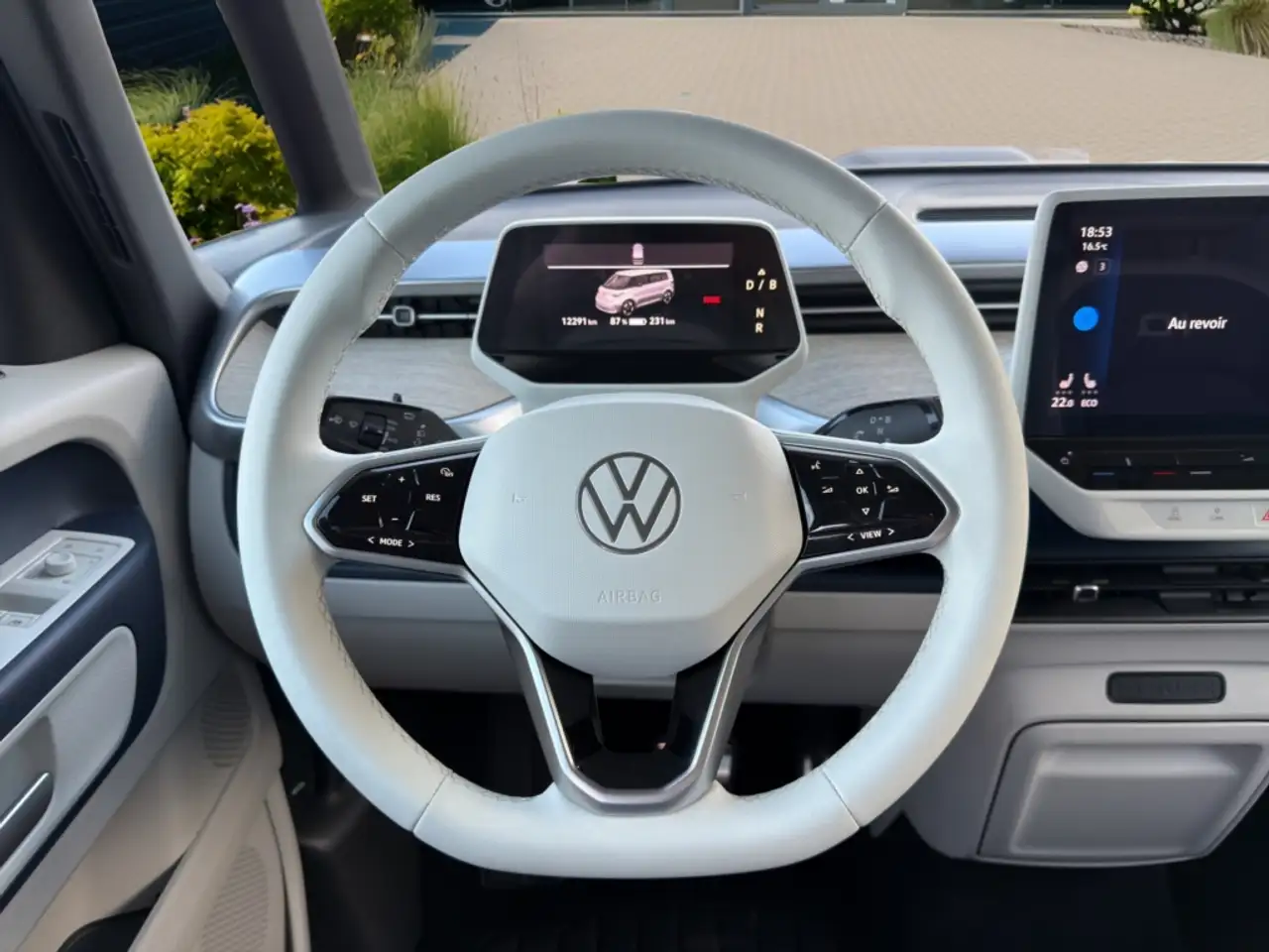 Volkswagen ID. Buzz - 12