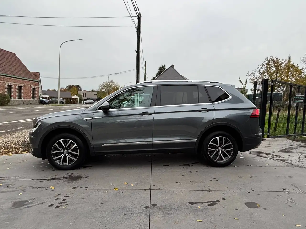 Volkswagen Tiguan Allspace - 8
