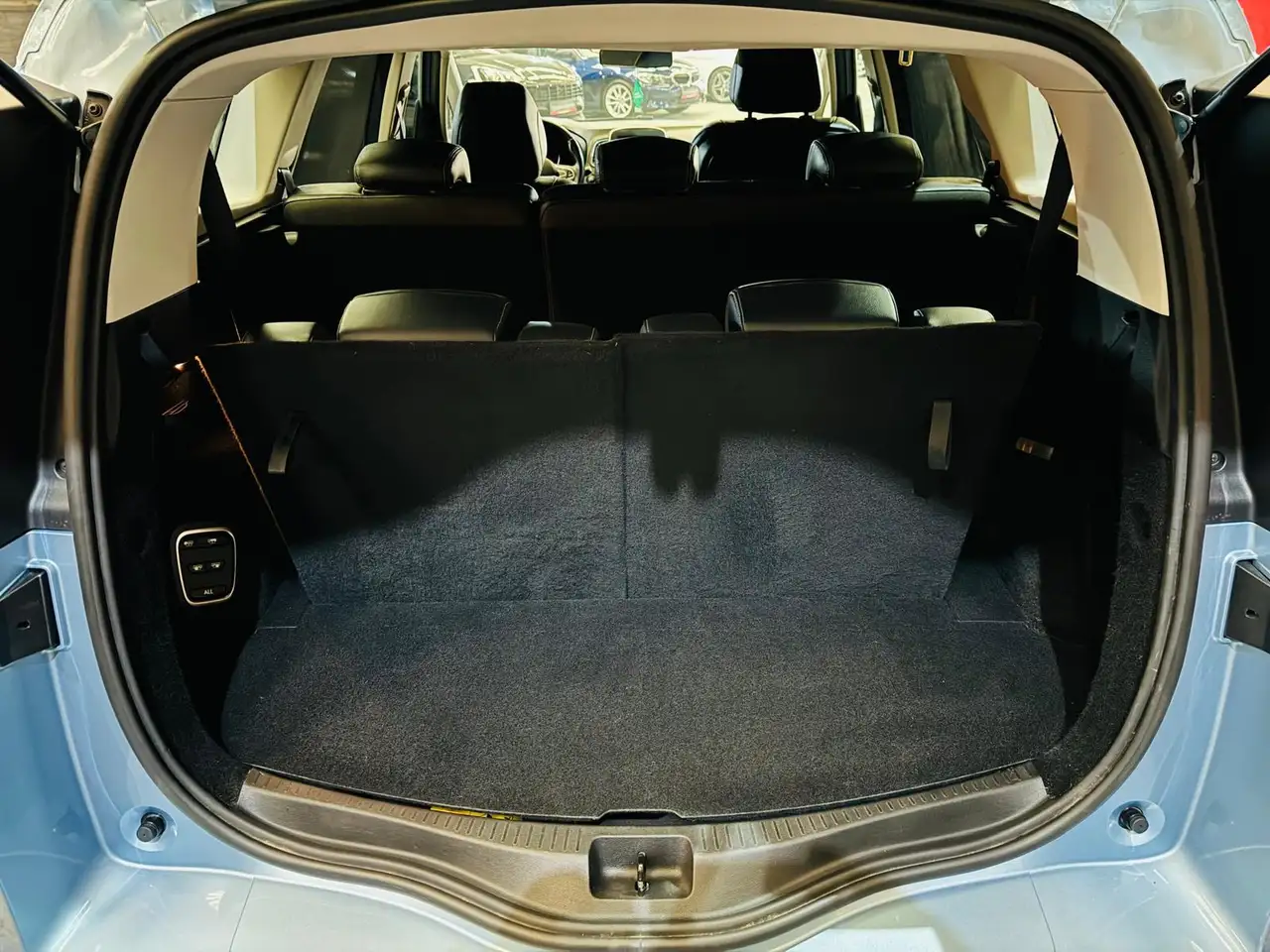 Renault Grand Scenic - 15
