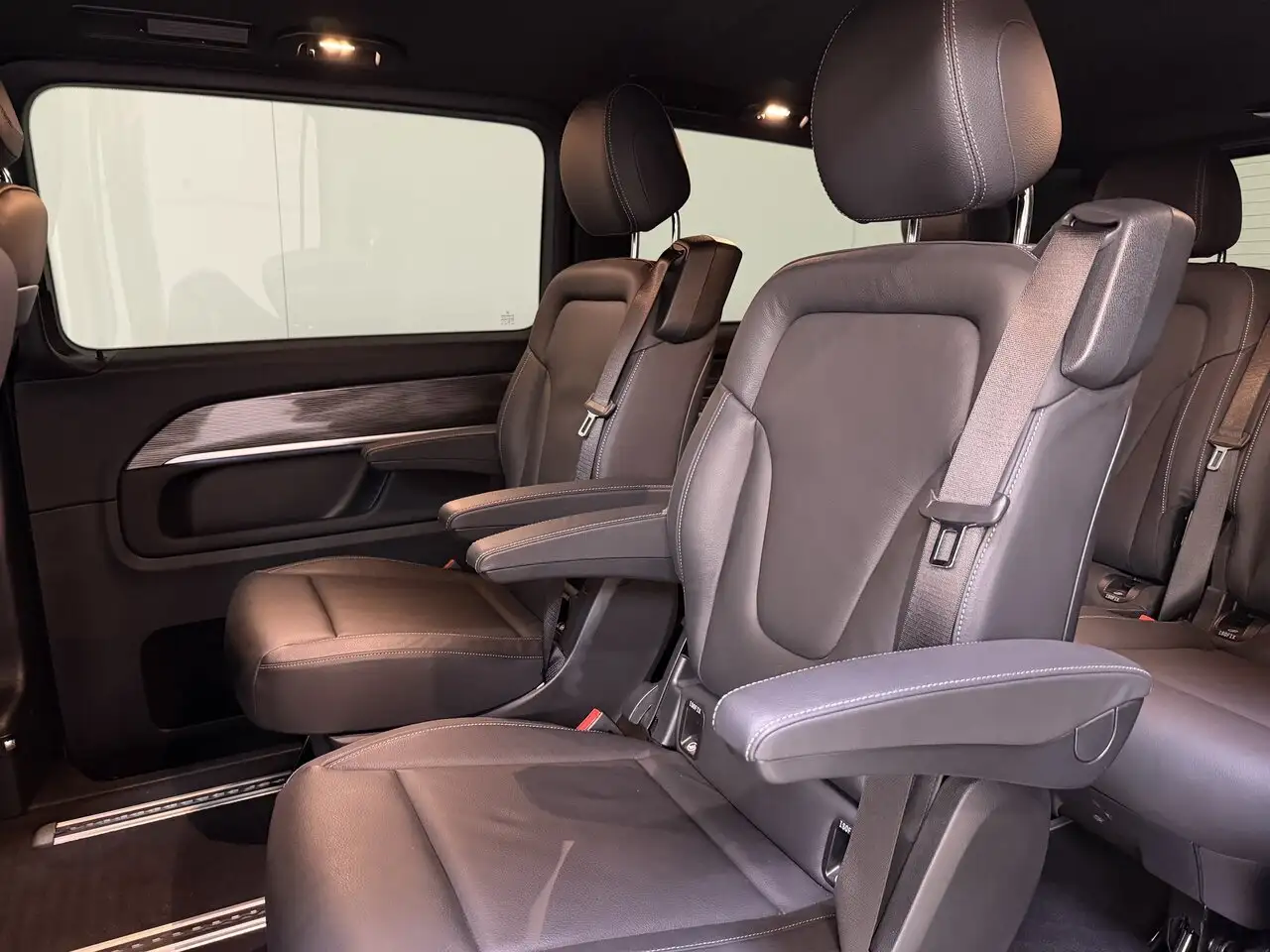 Mercedes-Benz EQV 300 - 10