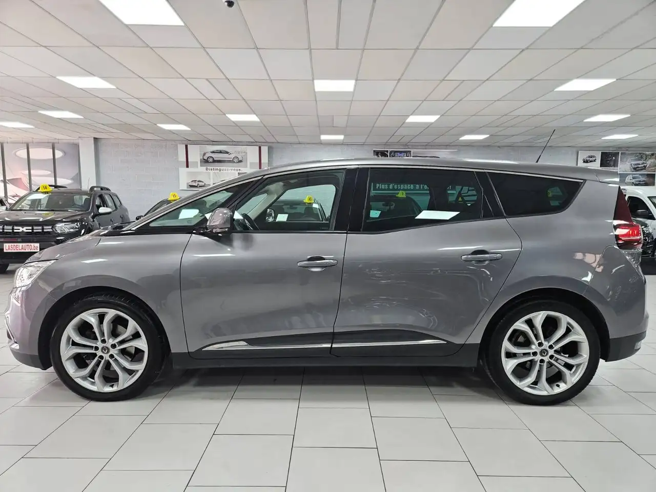 Renault Grand Scenic - 6
