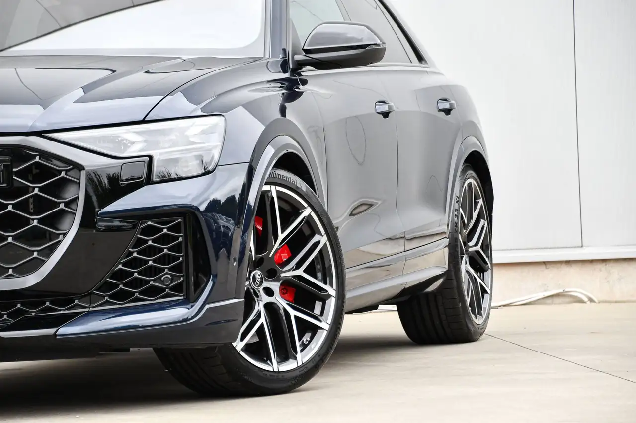 Audi RS Q8 - 6