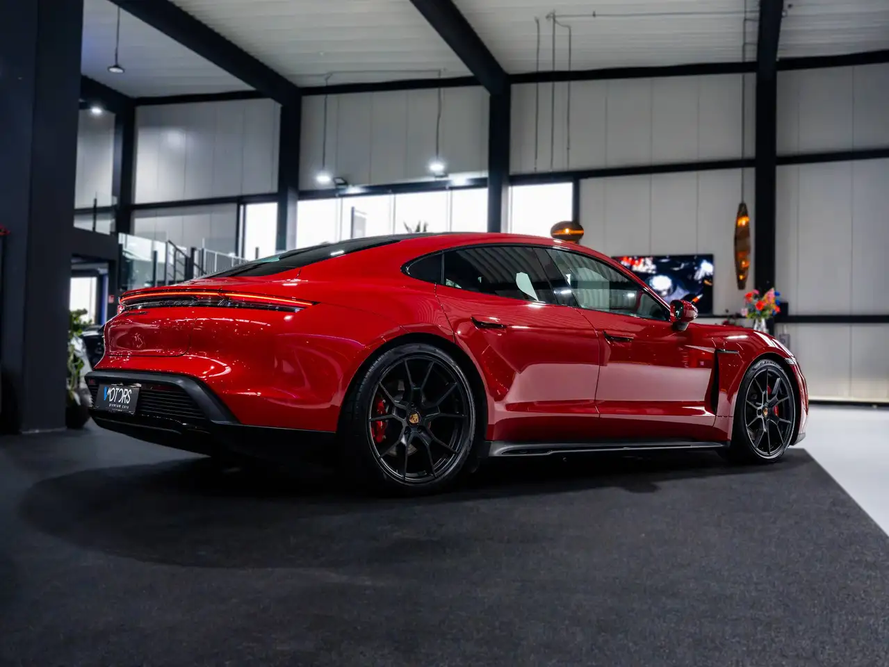 Porsche Taycan - 5