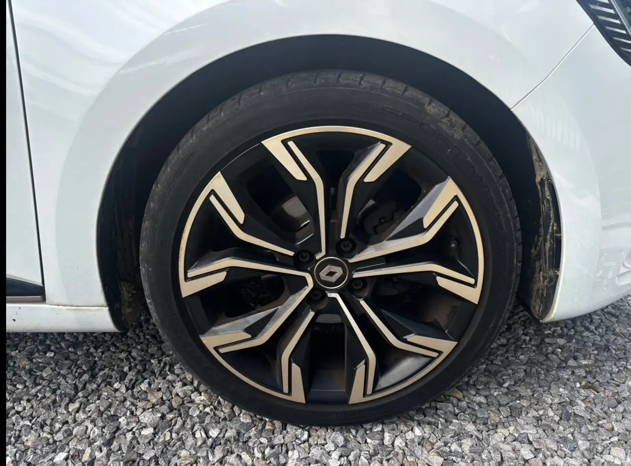 Renault Clio - 4