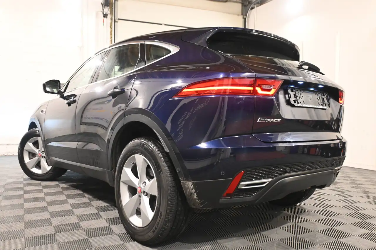 Jaguar E-Pace - 8