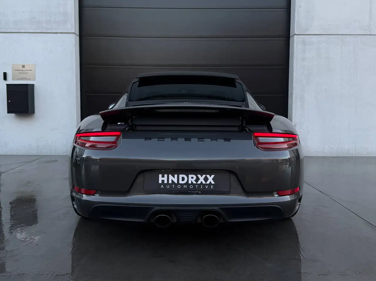 Porsche 911 - 4