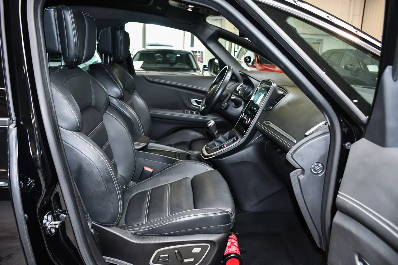 Renault Grand Scenic - 6