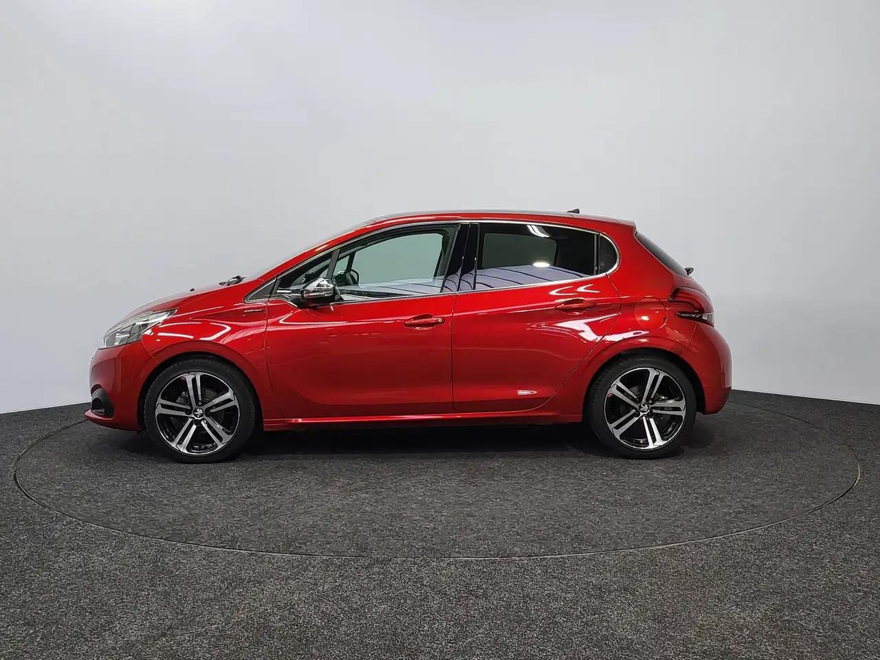 Peugeot 208 - 3
