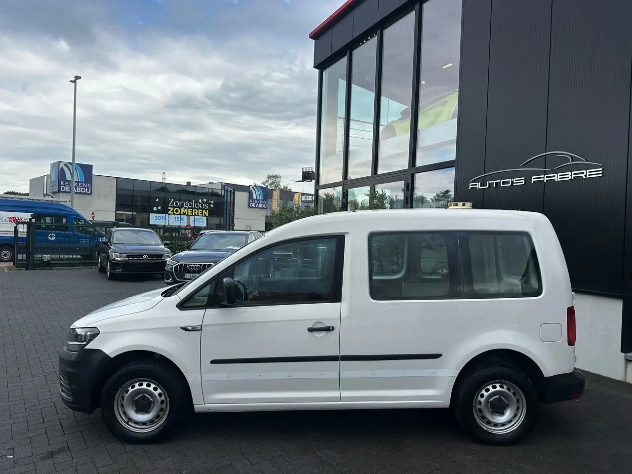 Volkswagen Caddy - 4