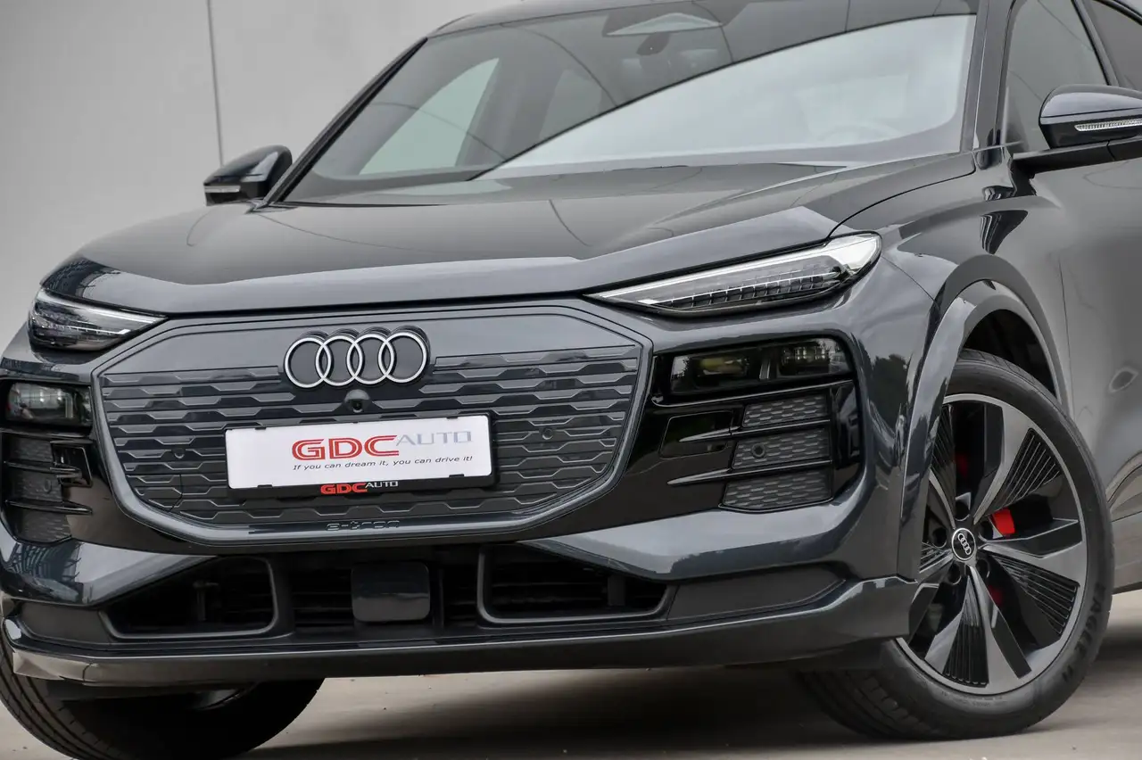 Audi Q6 e-tron - 3