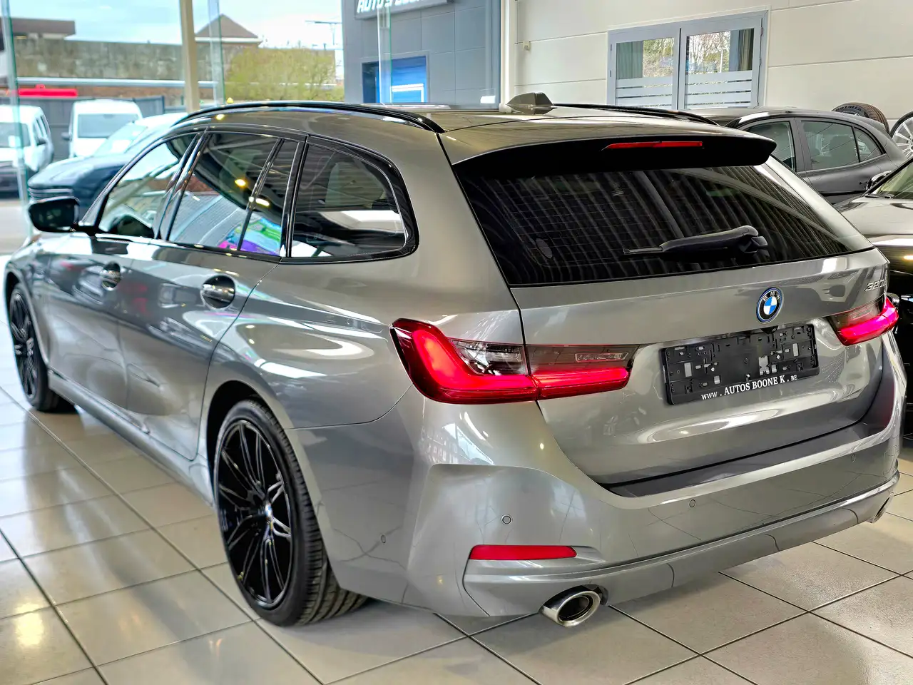 BMW 320 - 5