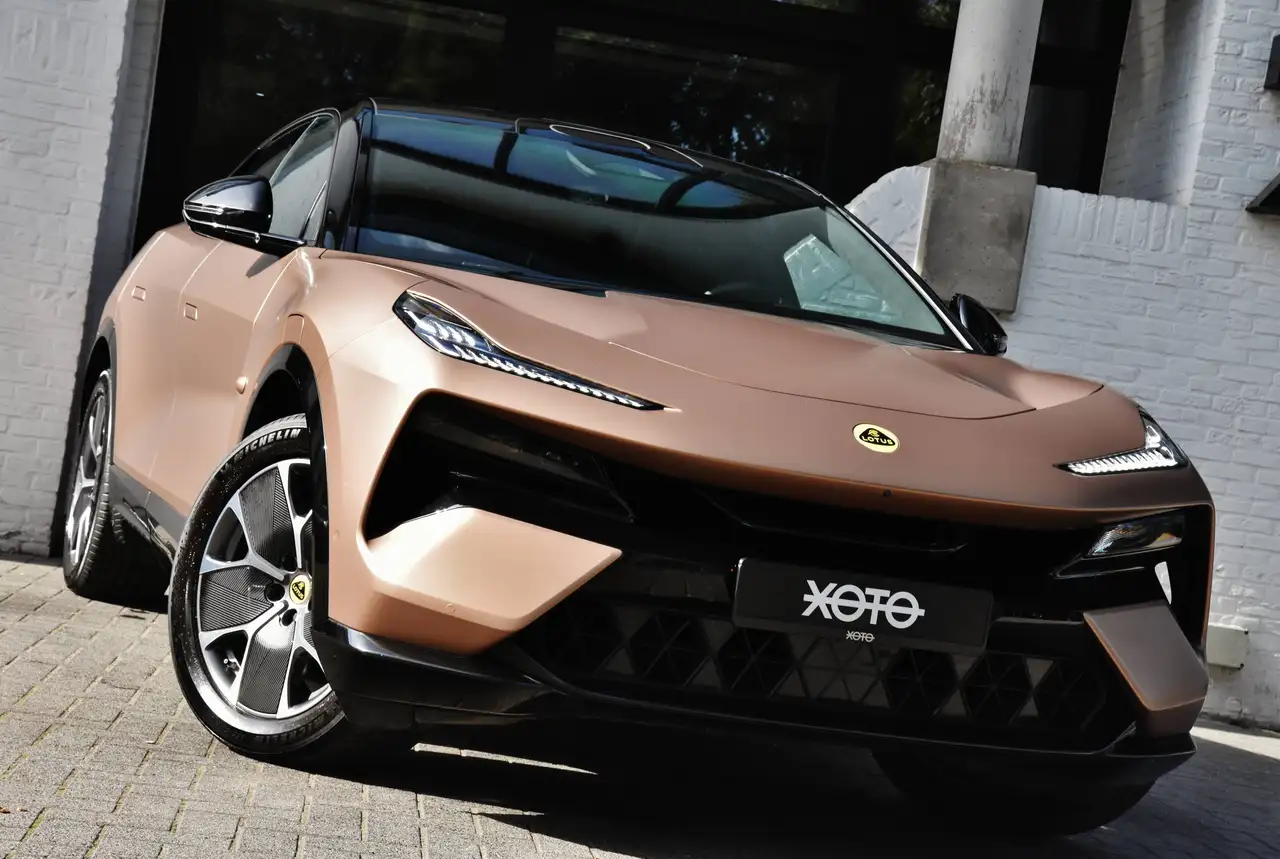 Lotus Eletre - 2