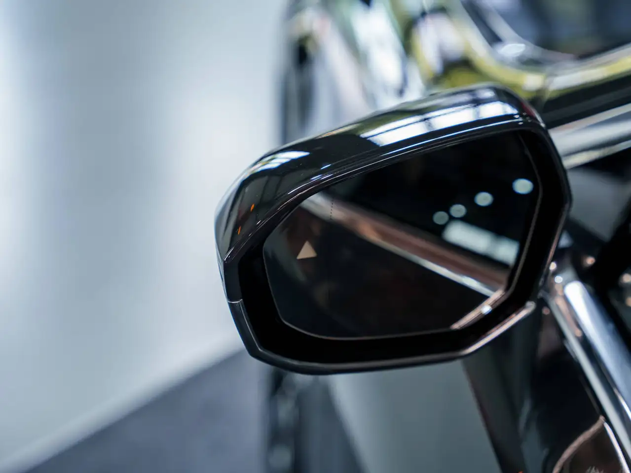BMW i7 - 8