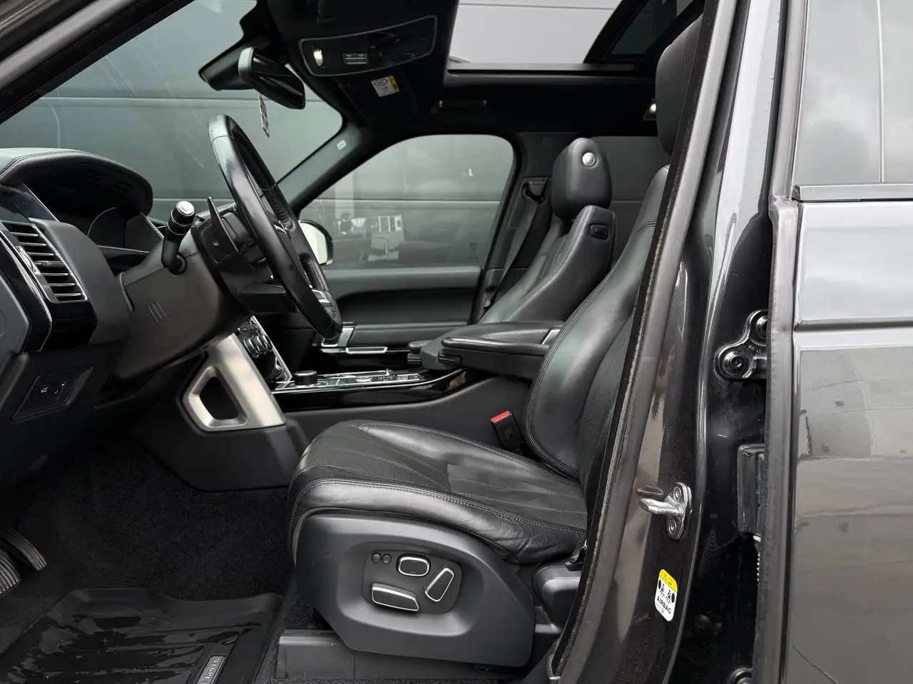 Land Rover Range Rover - 8