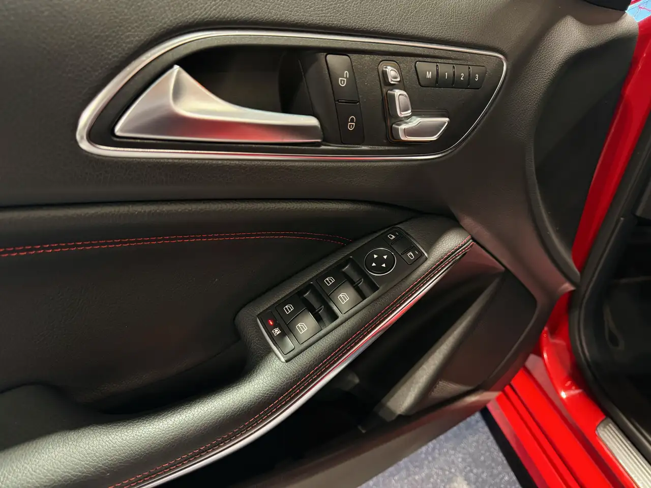Mercedes-Benz A 45 AMG - 9