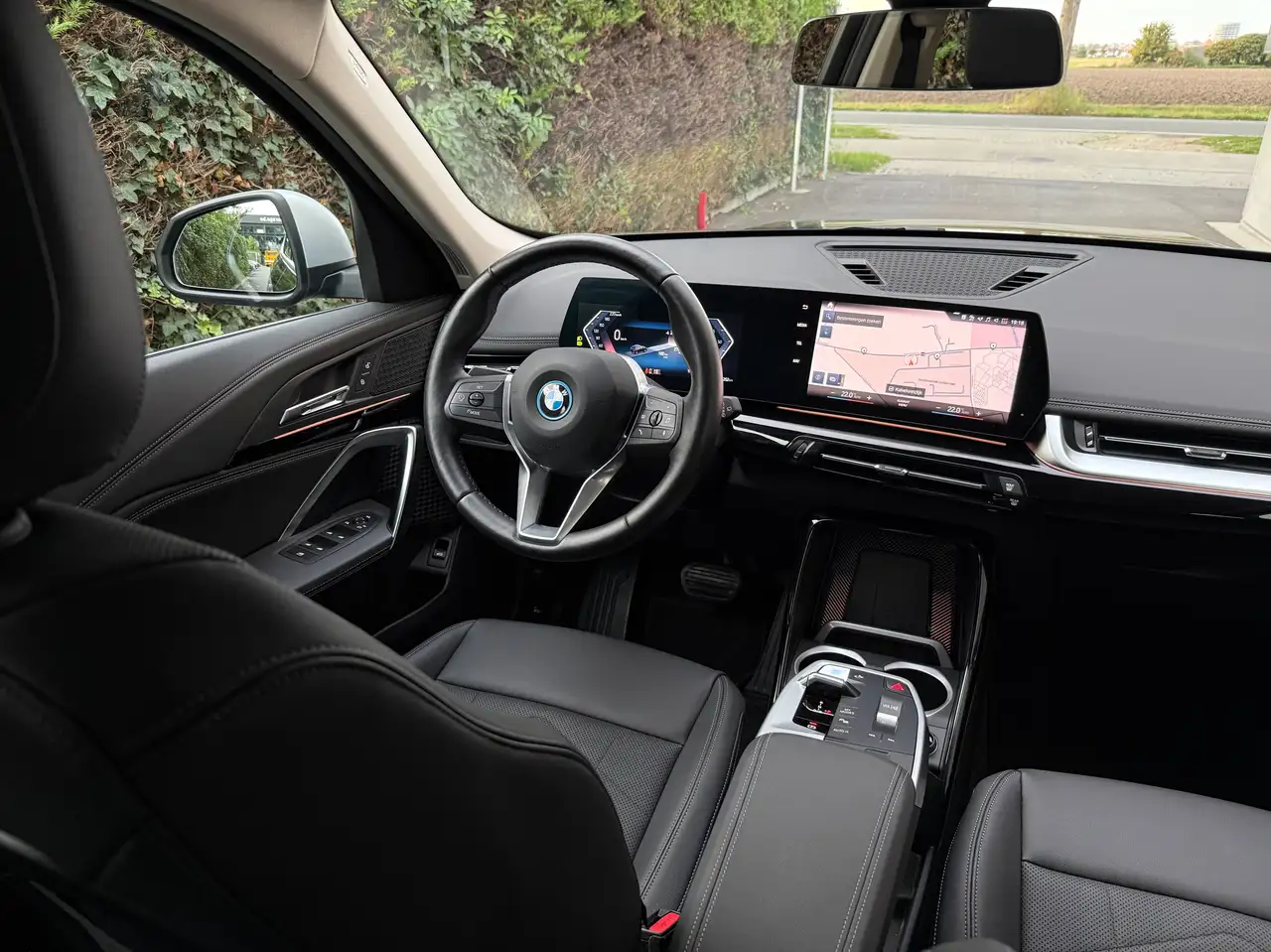 BMW iX1 - 6