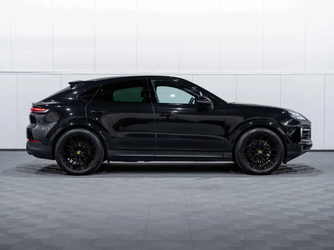 Porsche Cayenne - 8