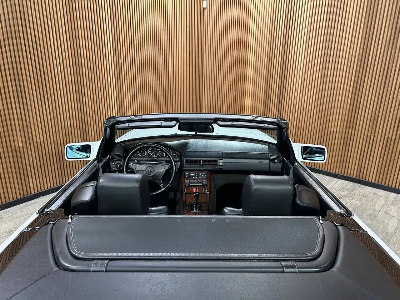 Mercedes-Benz 500 - 12