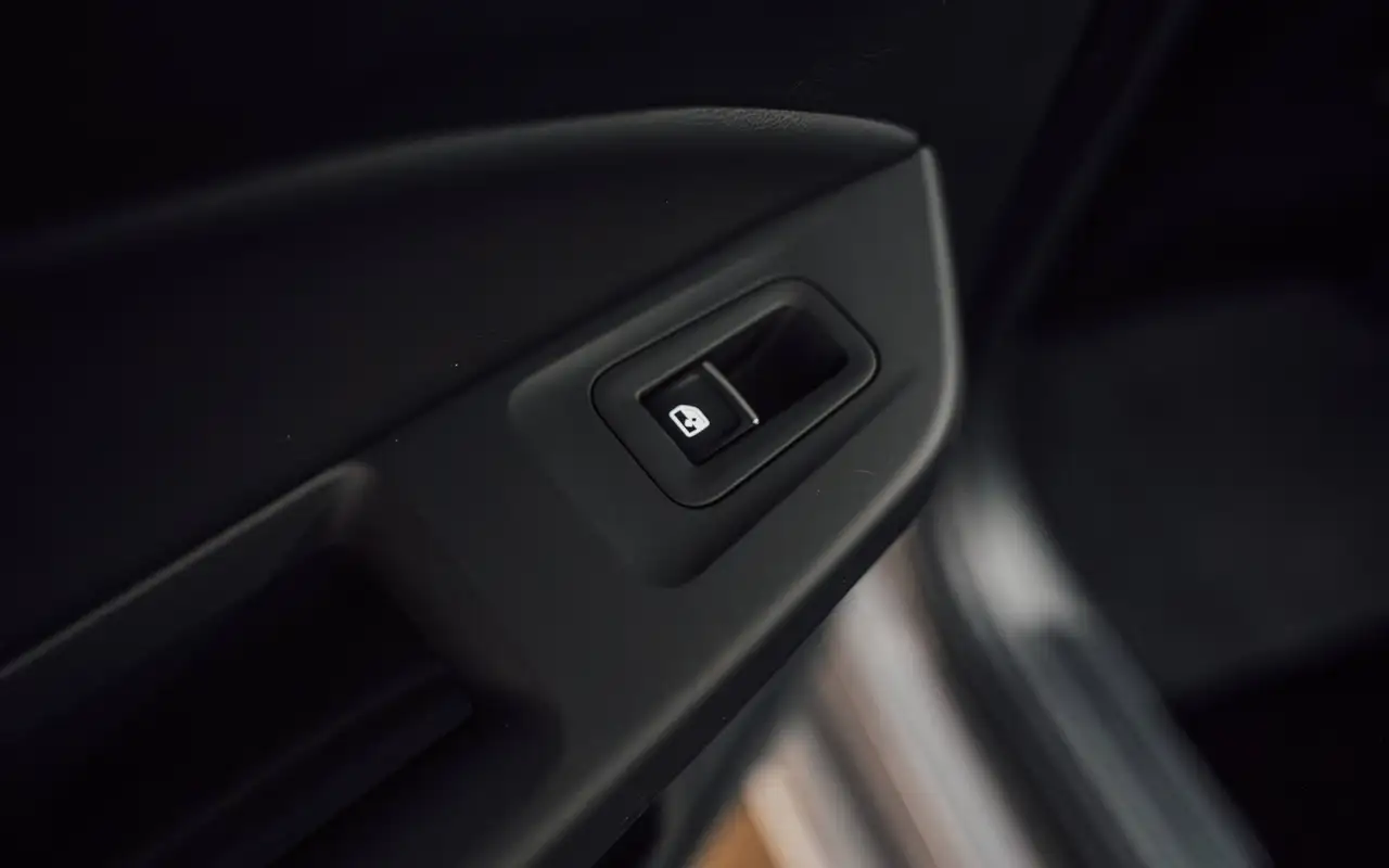 Volkswagen Golf - 12