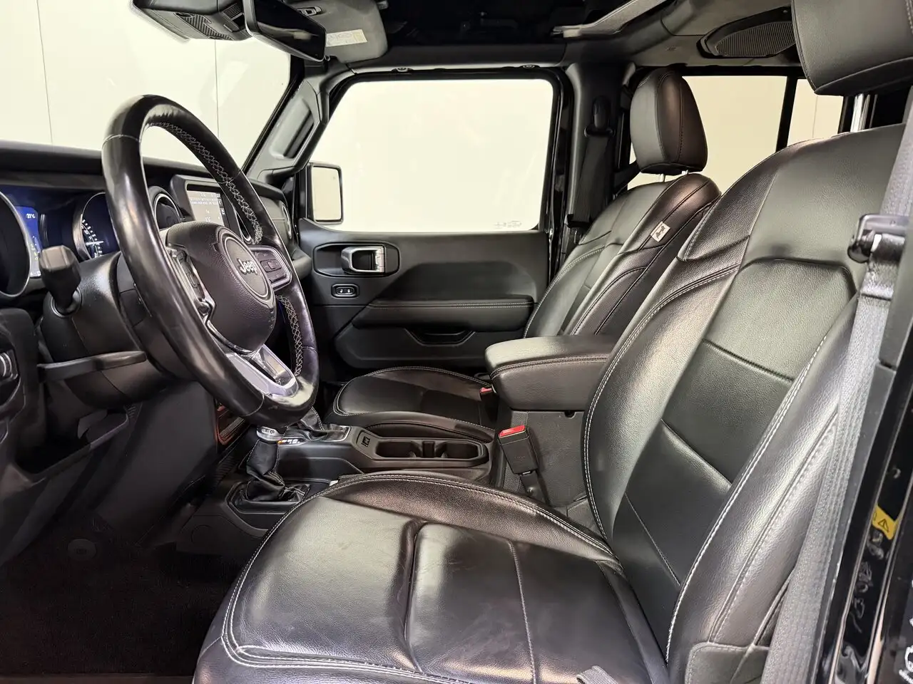 Jeep Wrangler - 9