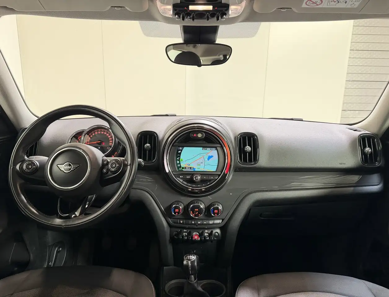 MINI One Countryman - 10