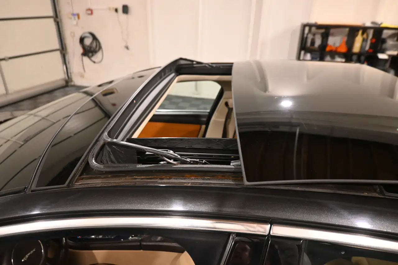 Jaguar XJ - 11