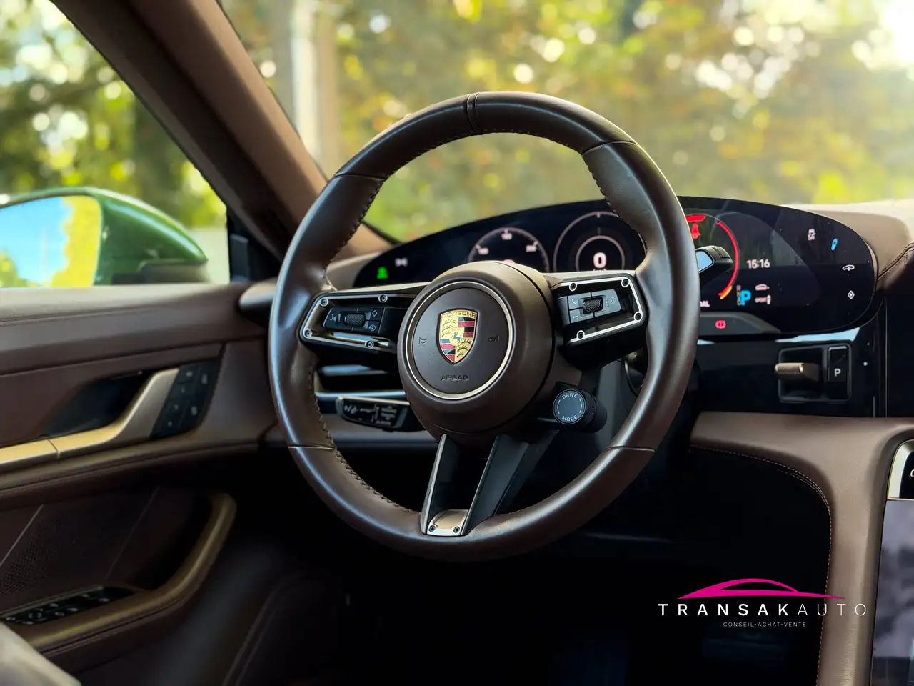 Porsche Taycan - 8