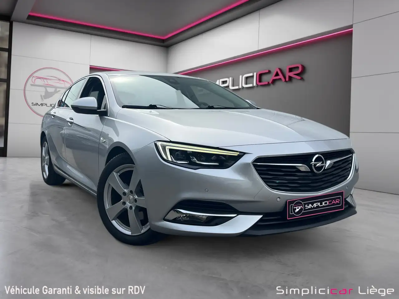 Opel Insignia - 1