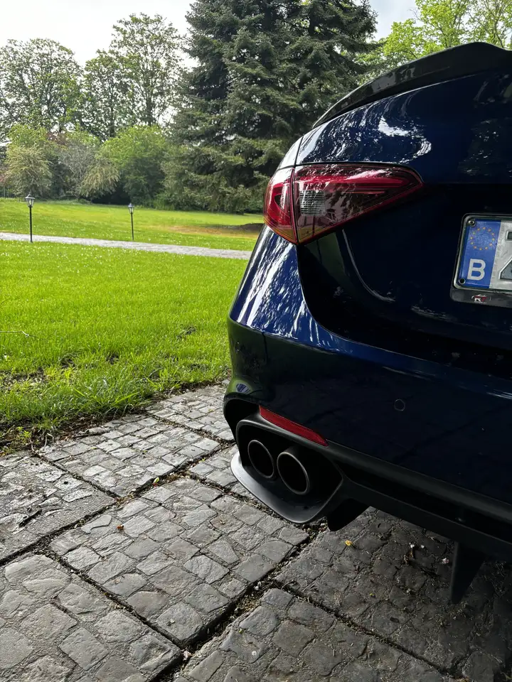 Alfa Romeo Giulia - 10