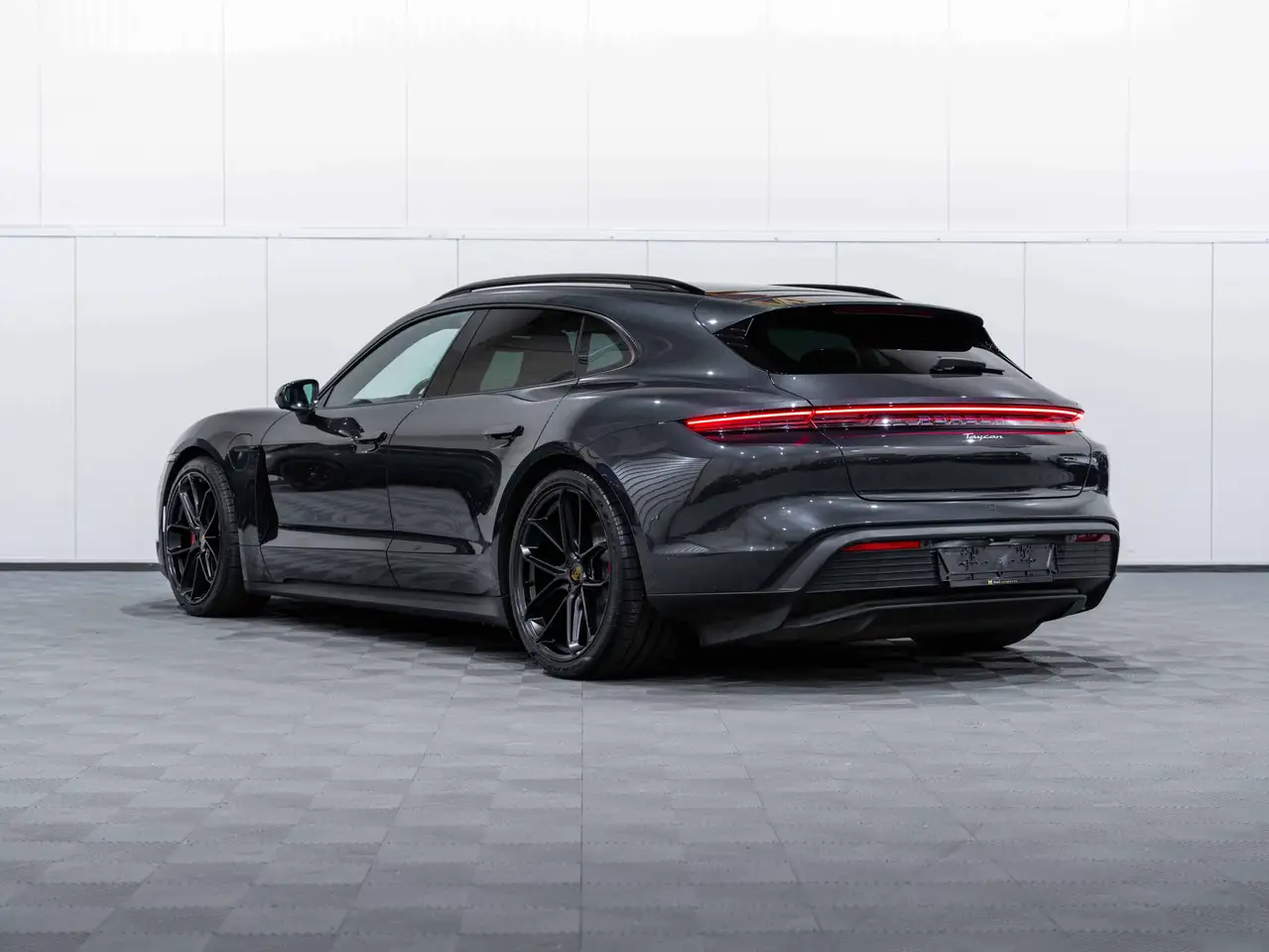 Porsche Taycan - 2