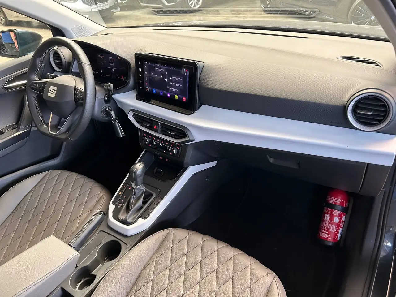 SEAT Arona - 10