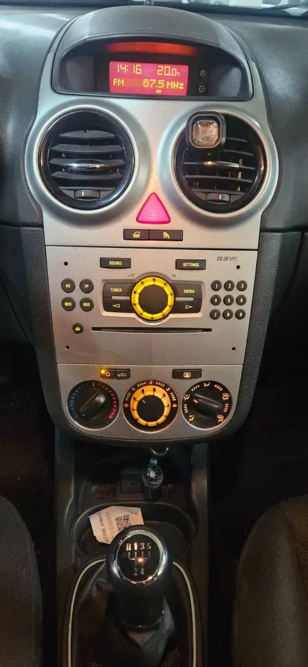 Opel Corsa - 11