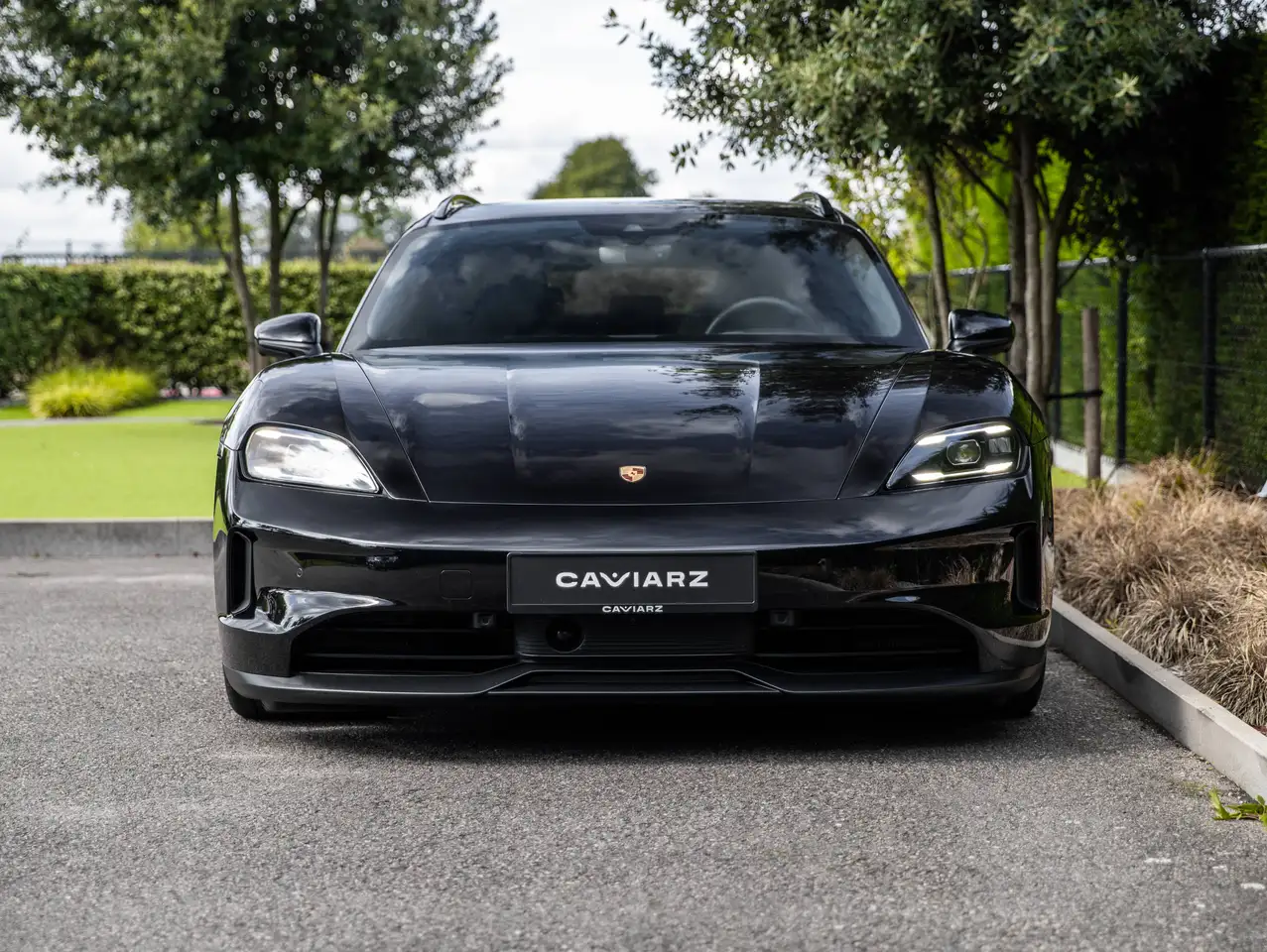 Porsche Taycan - 4