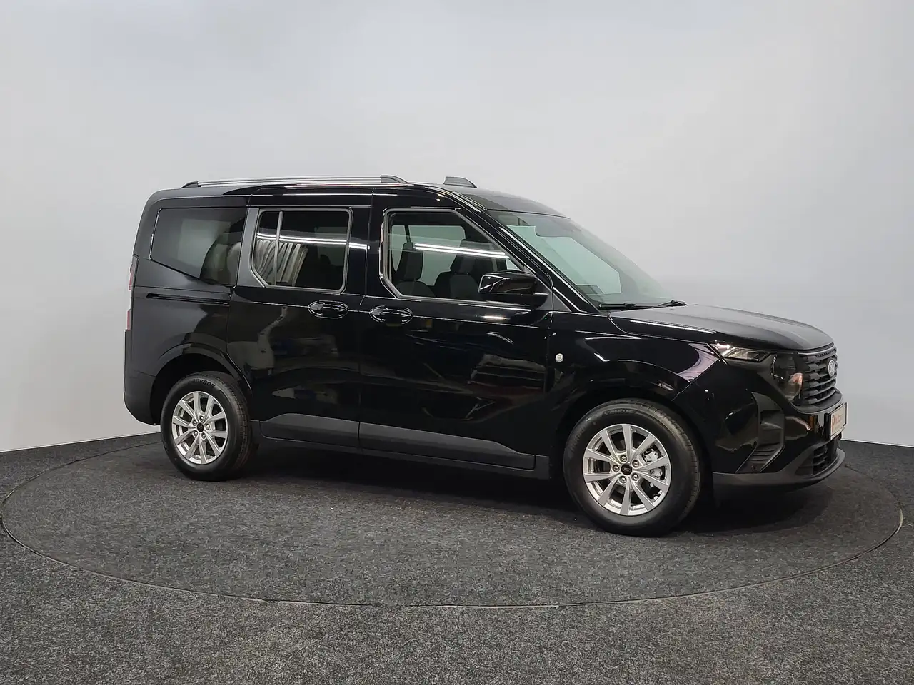 Ford Tourneo Courier - 8
