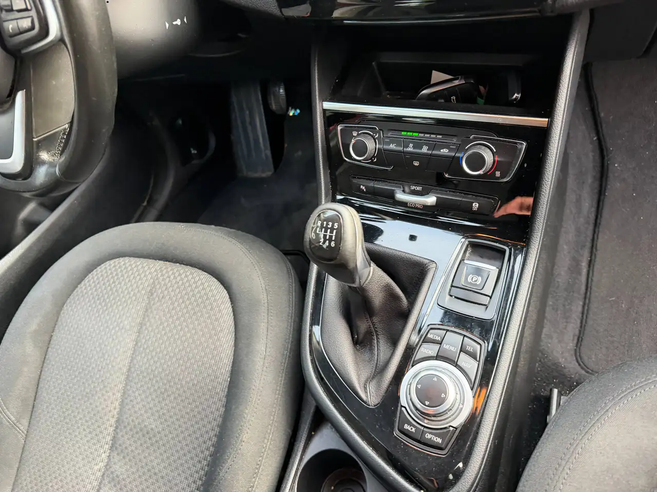 BMW 216 - 12