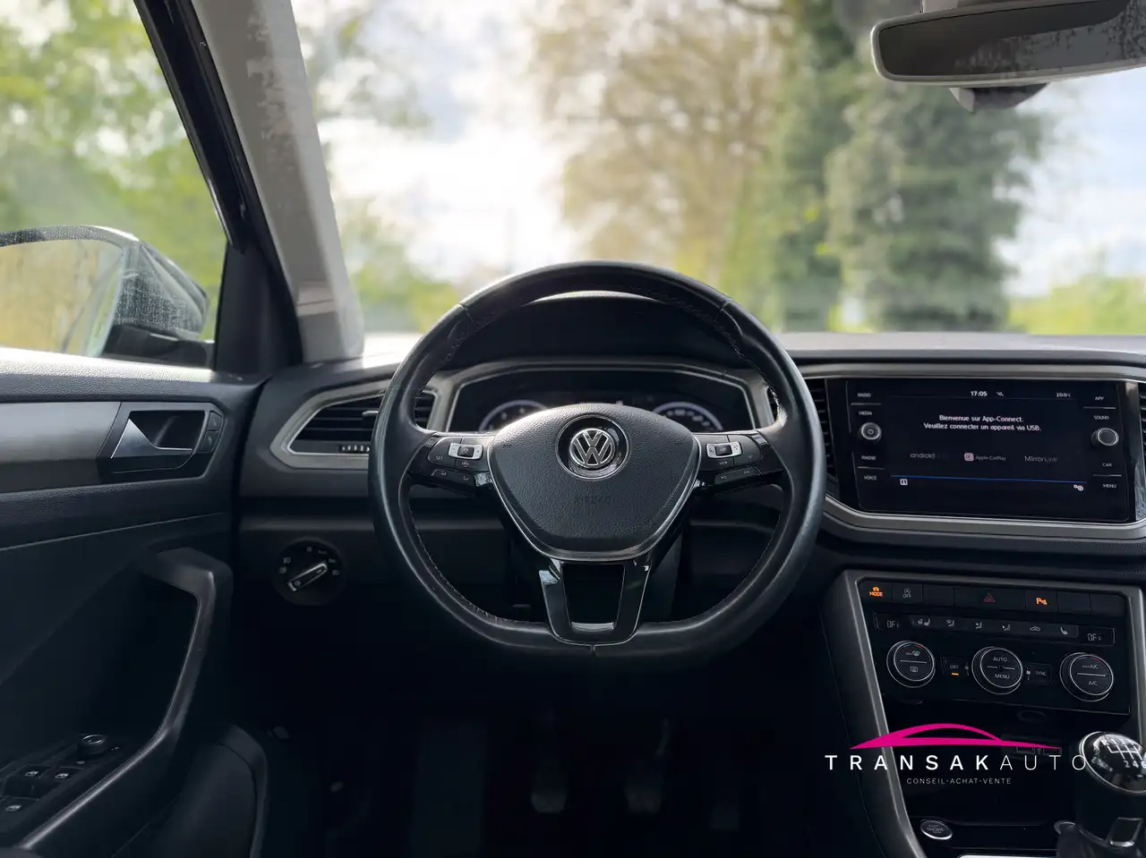 Volkswagen T-Roc - 9