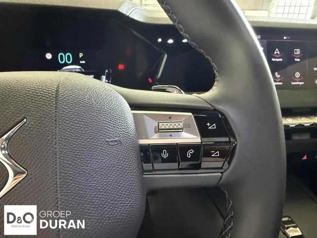 DS Automobiles DS 4 Crossback - 11