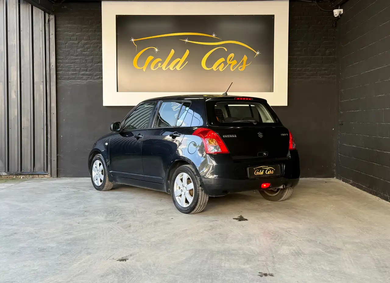 Suzuki Swift - 4