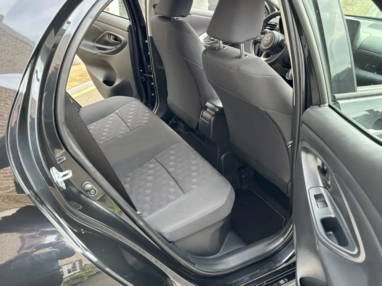 Mazda 2 - 11