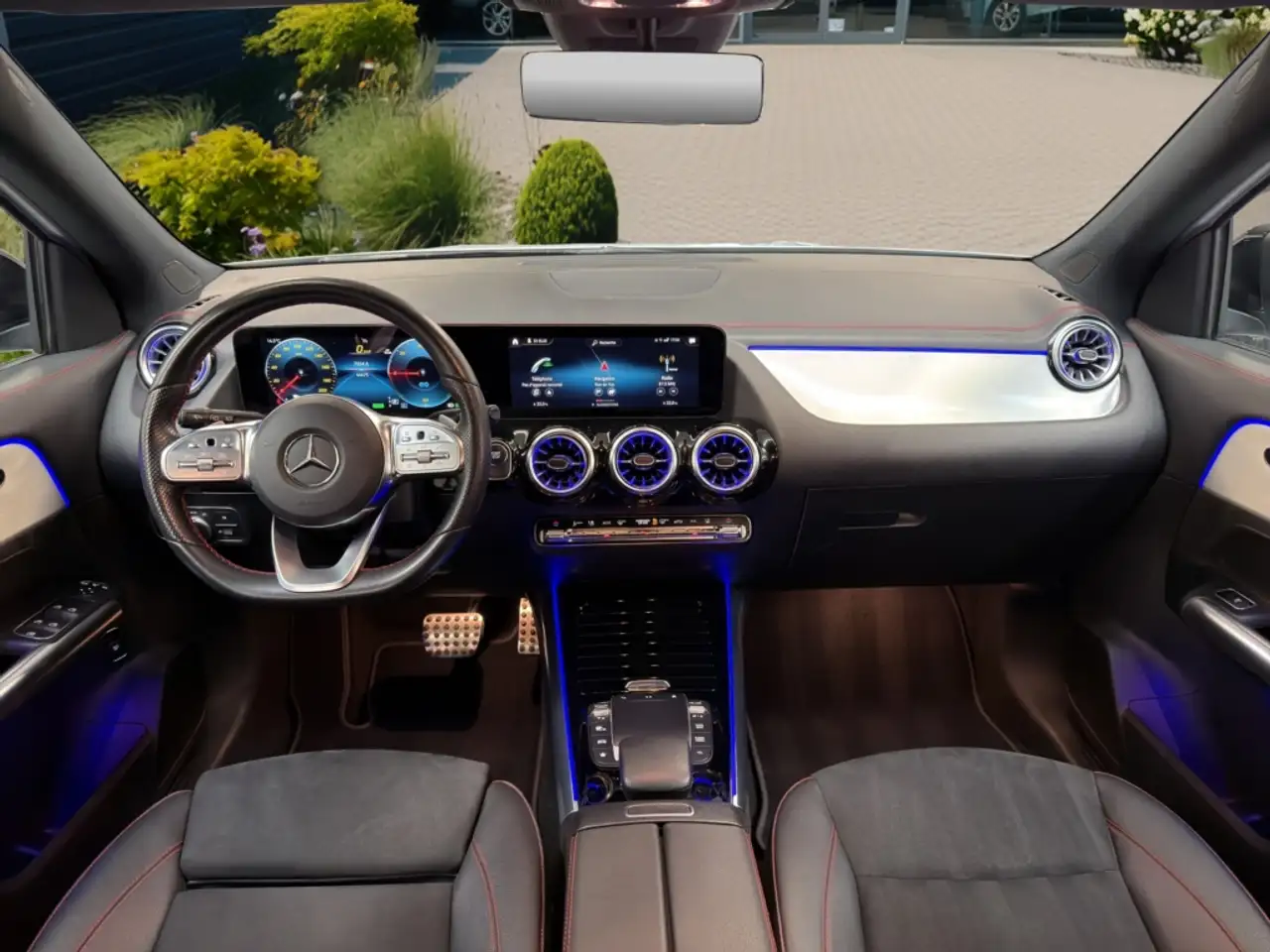 Mercedes-Benz EQA 250 - 11