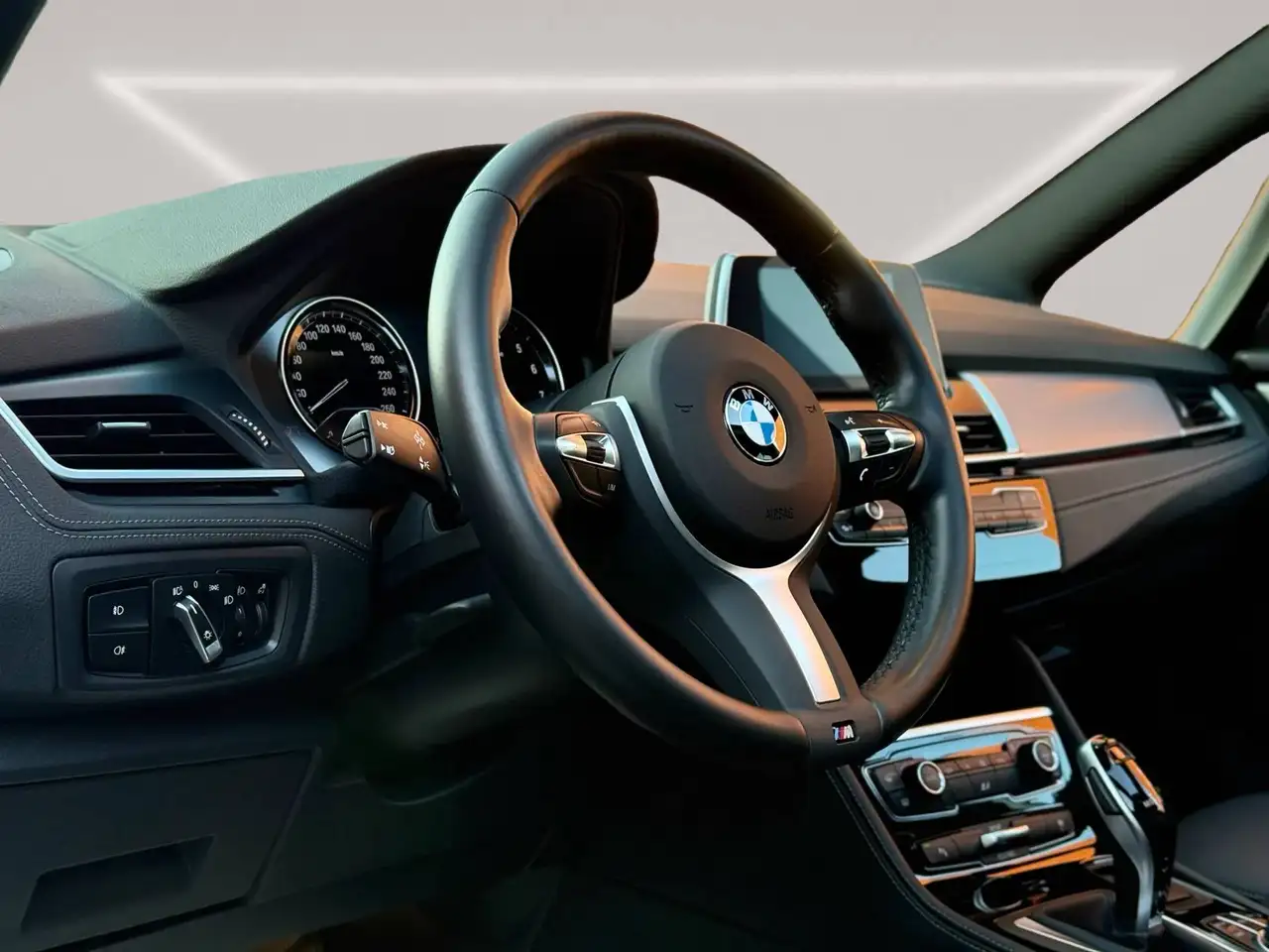 BMW 218 - 10