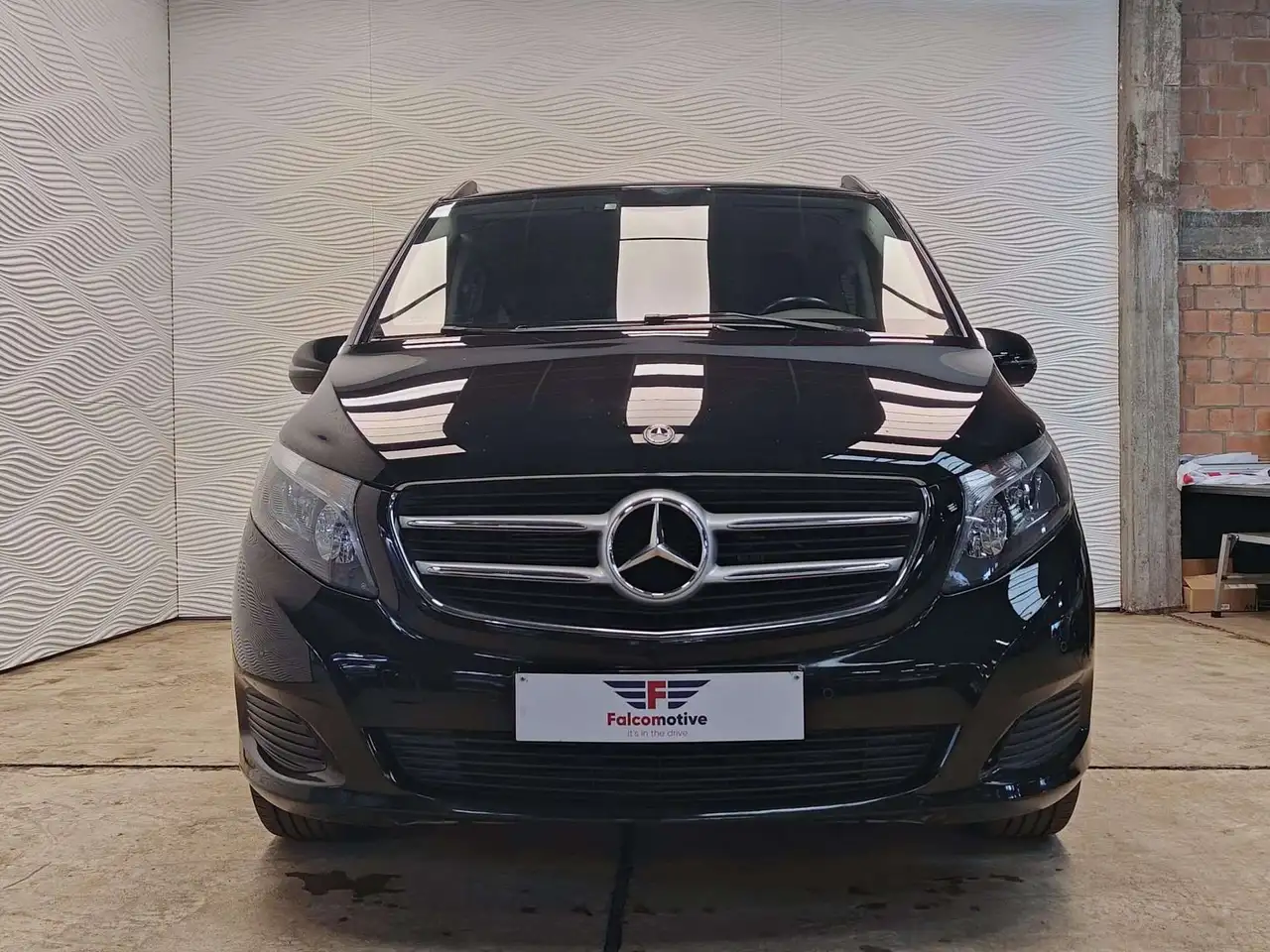 Mercedes-Benz V 220 - 6