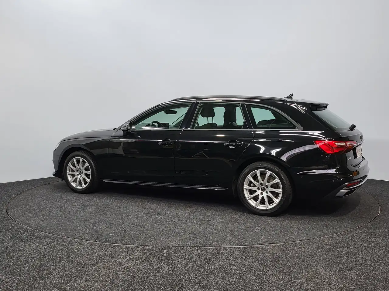 Audi A4 - 4