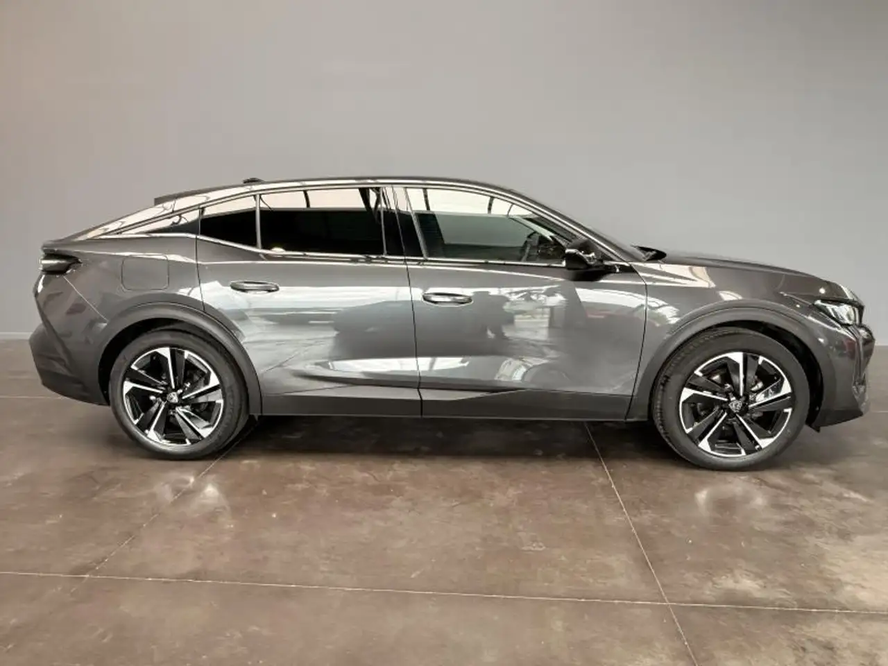 Peugeot 408 - 6