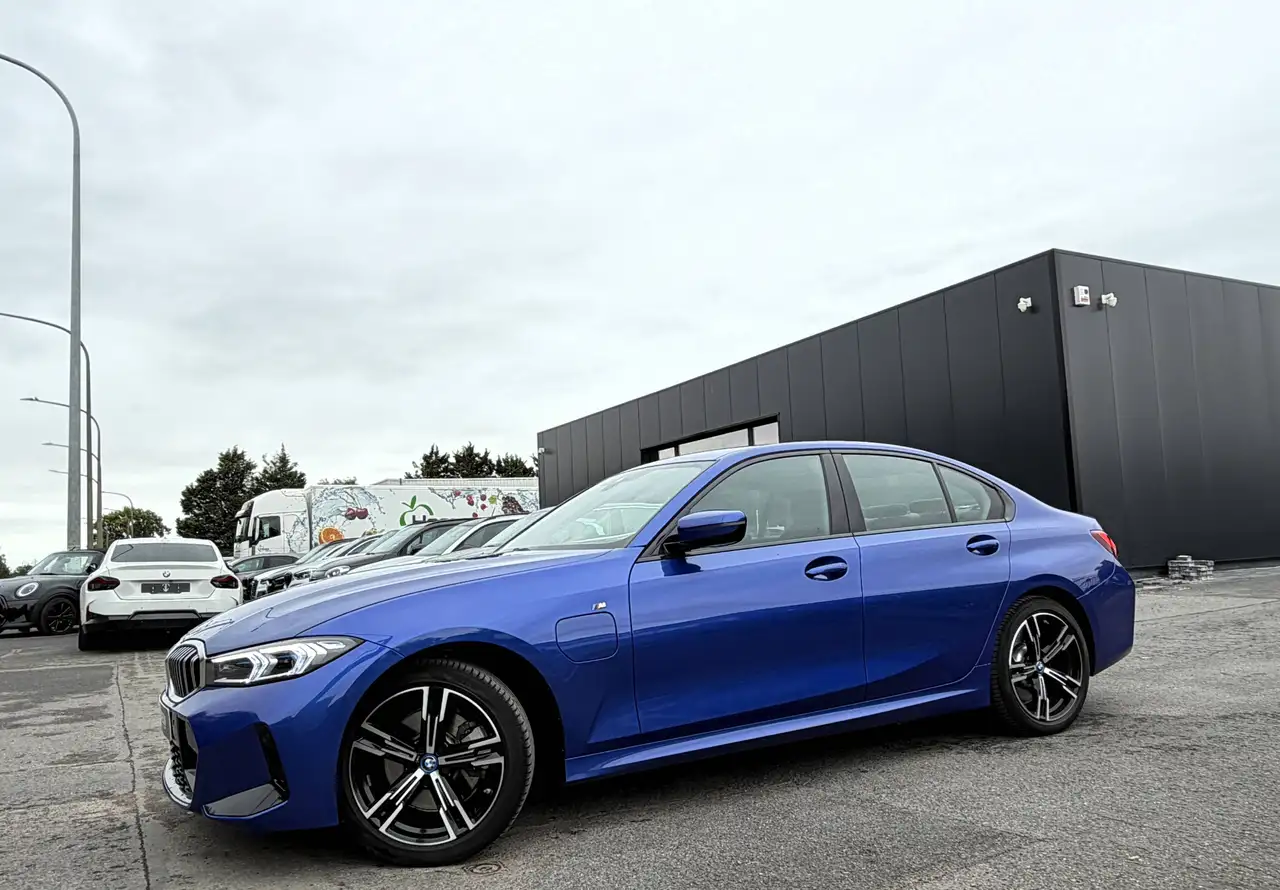 BMW 330 - 4