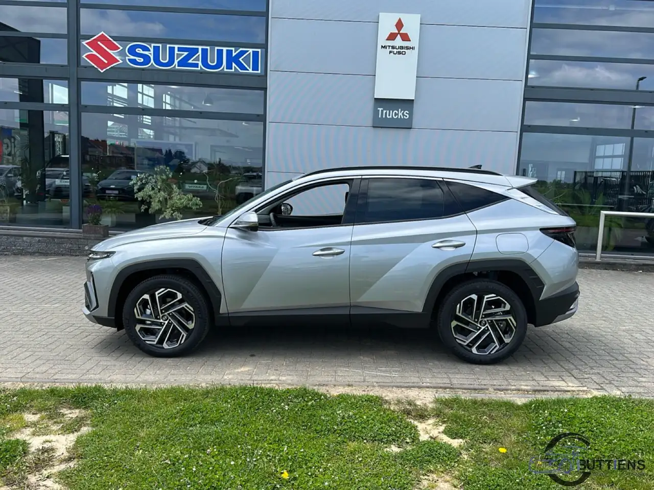 Hyundai TUCSON - 2